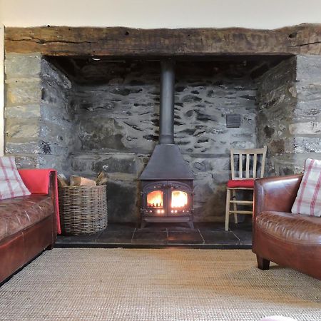 Cefn Bach Villa Capel Garmon Luaran gambar
