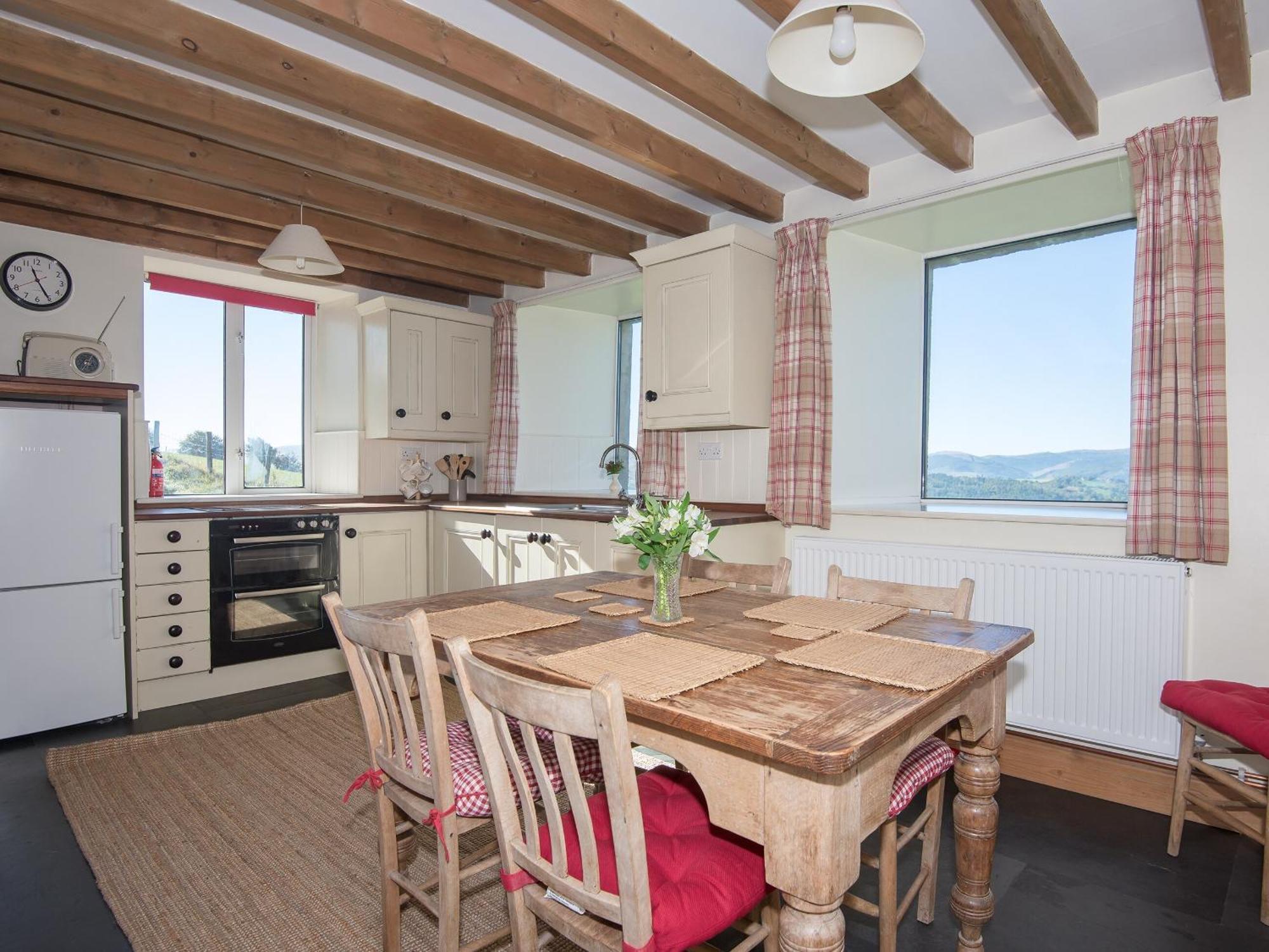 Cefn Bach Villa Capel Garmon Luaran gambar
